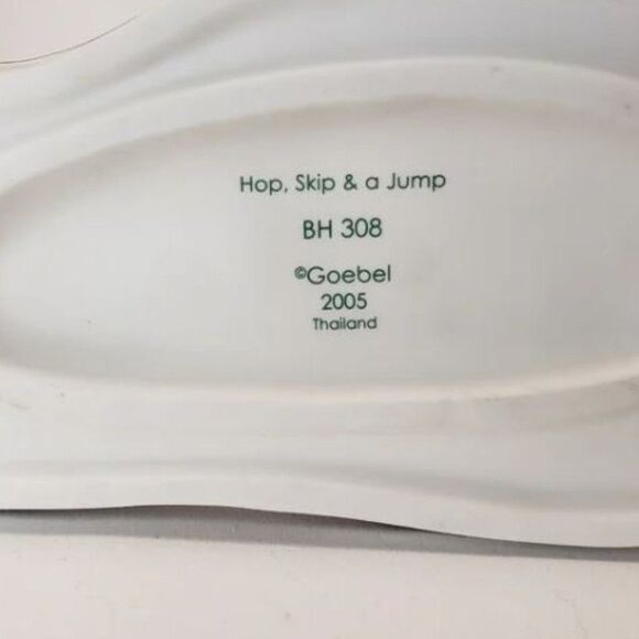 Hummel "Hop, Skip and a Jump" Collectible Figurine 2005 Goebel - Picture 5 of 8